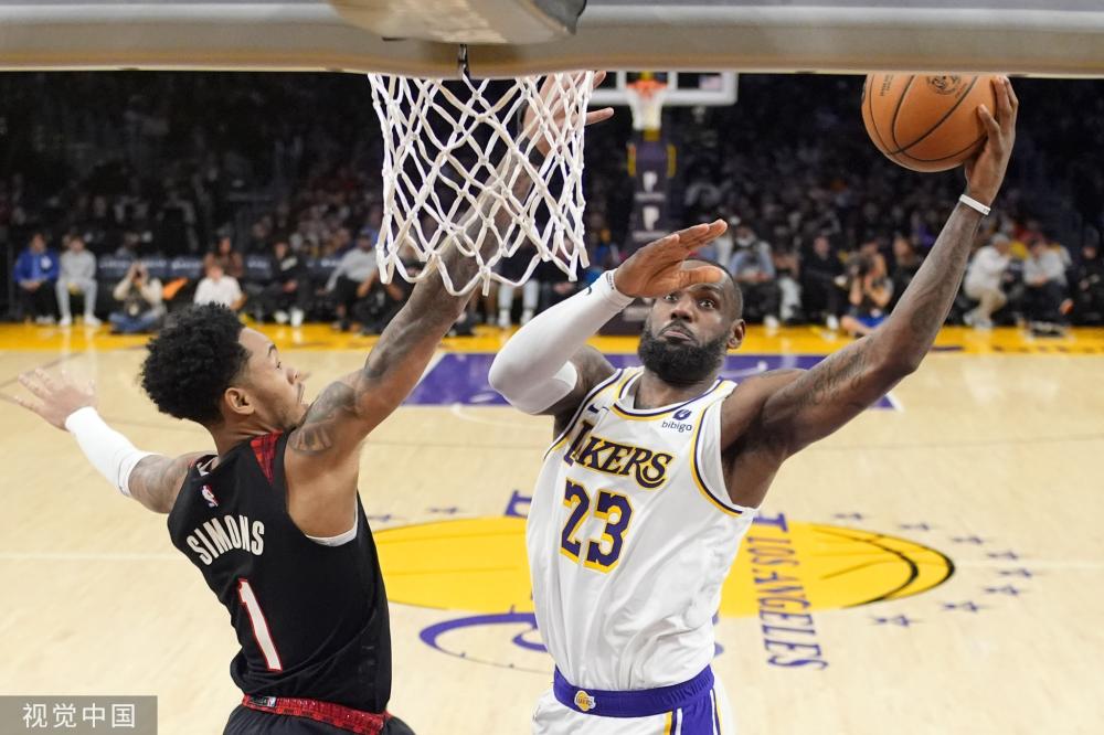 世界球迷瞩 世界球迷瞩